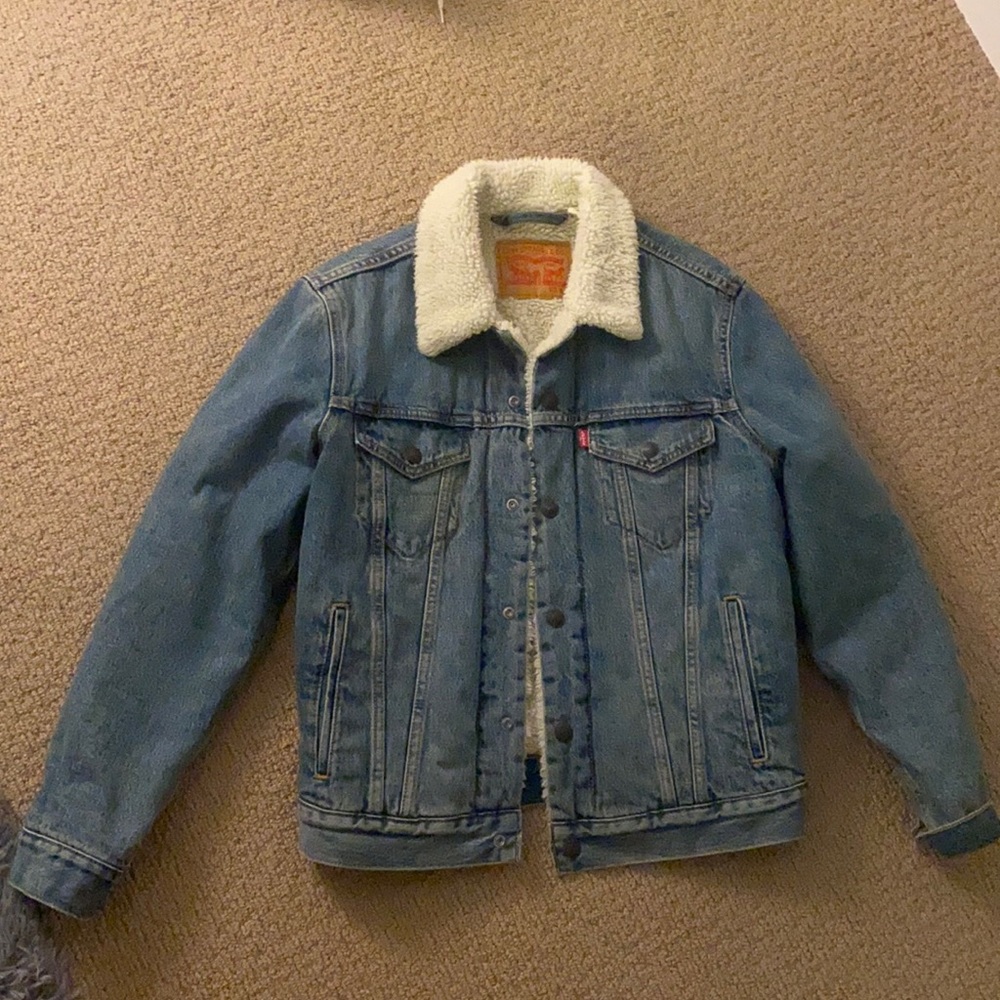 Levi’s Sherpa lined denim jacket
